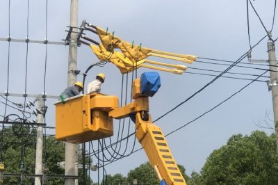 溧水區供電公司組織員工開展不停電更換變壓器項目演練