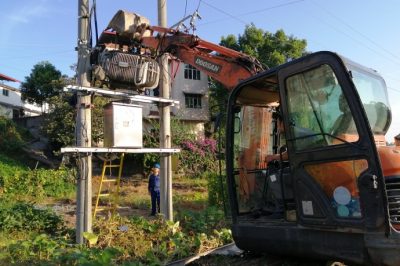 10kV嶺明線廟梁村3#臺區開展變壓器增容工作