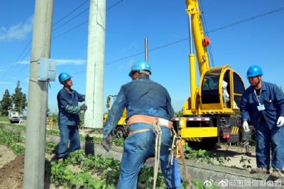 海門市供電公司對農業專線10千伏江海線進行升級改造