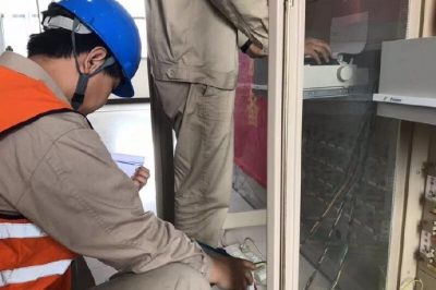 鎮江供電公司在220千伏長灣變進行設備預試和保護定校
