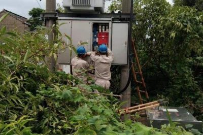 丹陽市供電公司更換安裝TTU（配電變壓器監測終端）