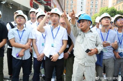 安徽電力公司2019年新入職員工集中合肥供電公司搶修現場參觀學習