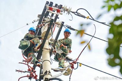 10千伏東街線103、104環網箱遷移 助力政府重點工程建設