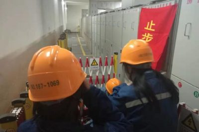 辛王公路污水廠電力搶修現場