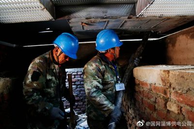 石馬鎮中石村莊里箱變增容至400千伏安