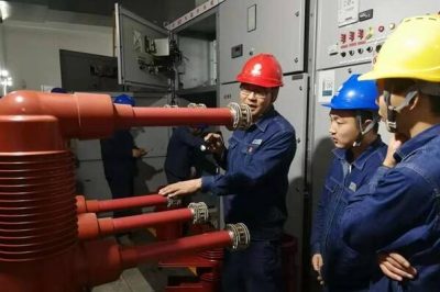 學校須定期進行配電房維保防止電路老化