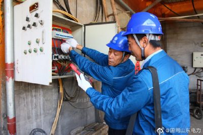 寺頭鎮山楂冷風庫進行用電設備檢查