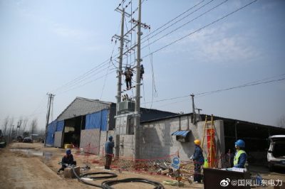 溫水鎮配網升級改造 確保居民用上可靠電