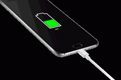 手機充電先插手機還是先插電源？你做對了嗎？