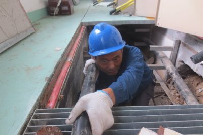 對10千伏開關柜的一次設備、二次設備敷設電纜