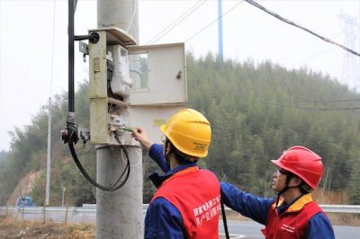 對電表箱、照明燈以及水泵等用電設備進行全方面檢查